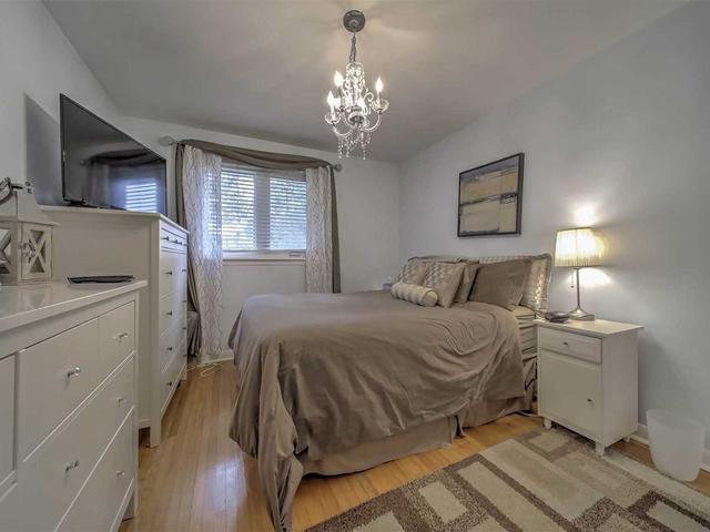 129 Pleasant Ave