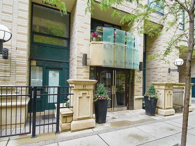 35 Hayden St, Unit 1102