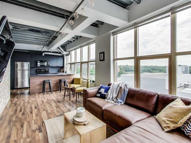 736 Dundas St E, Unit 603