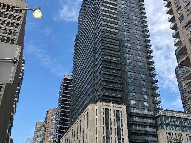 955 Bay St, Unit 1210