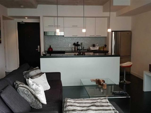 55 Stewart St, Unit 932
