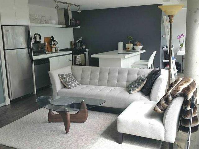 75 Portland St, Unit 1006