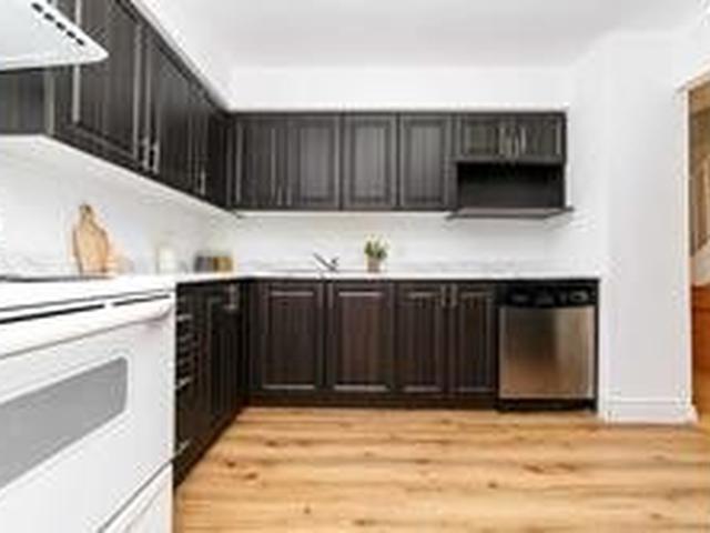 75 Village Greenway Pkwy