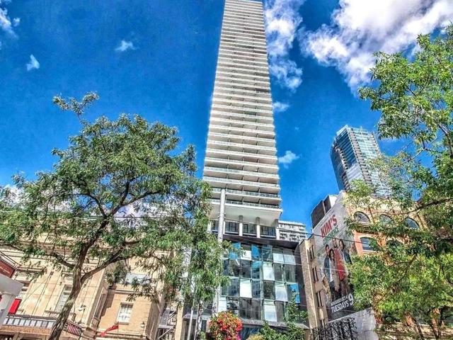 224 King St W, Unit 2206
