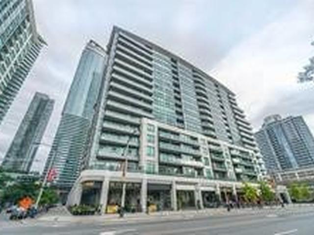 925 - 25 Lower Simcoe St