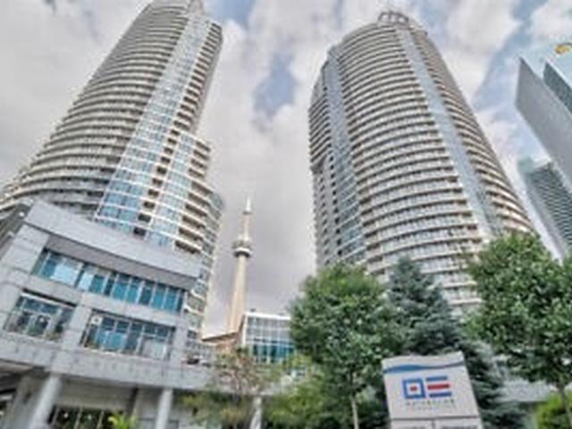 208 Queens Quay W, Unit 2603