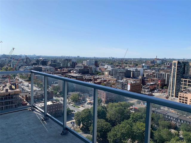 352 Front St, PH07