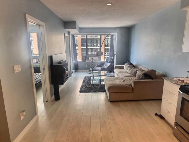 1105 - 59 East Liberty St