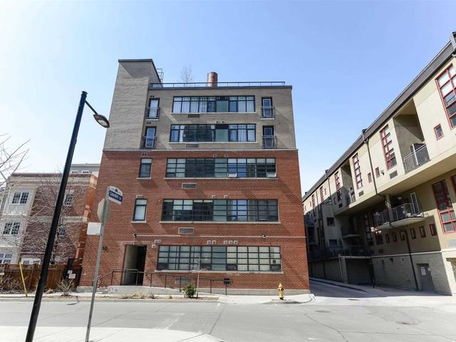 205 - 10 Wellesley Pl