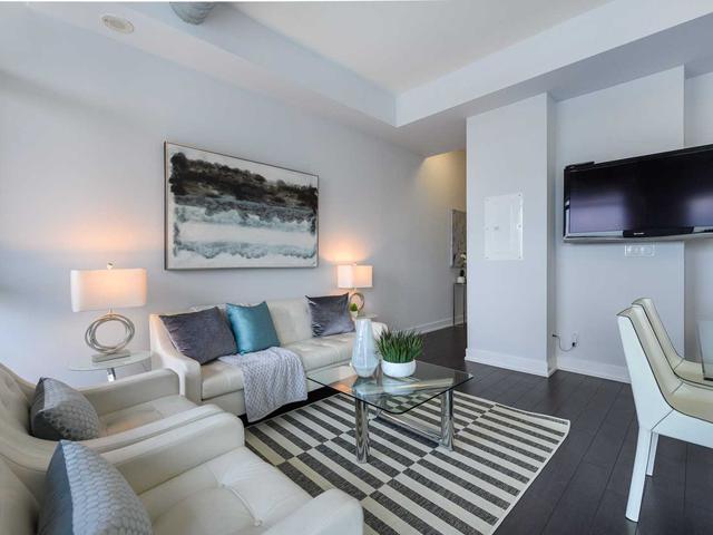 75 The Donway W, Unit 1403