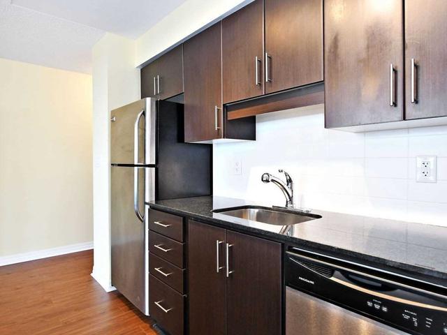 401 - 30 Heronshill Way