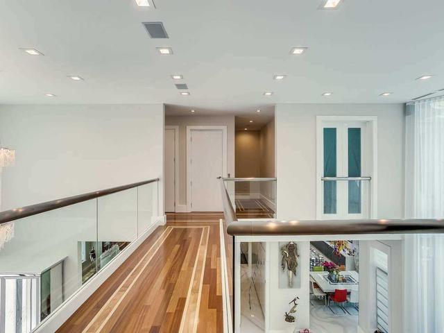 42 Wimpole Dr