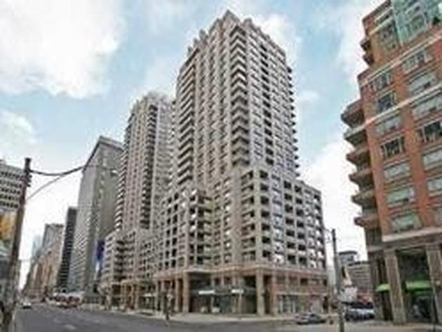 909 Bay St, Unit 1005