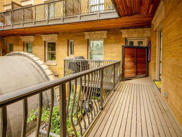 415 - 22 Leader Lane