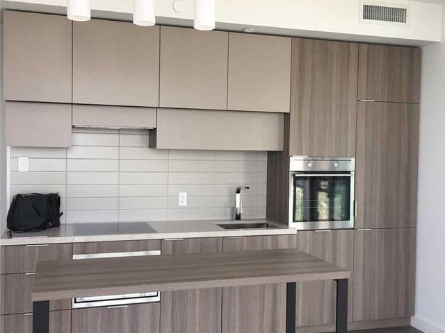 4405 - 8 Eglinton Ave E