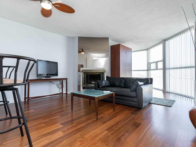 705 King St W, Unit 1906