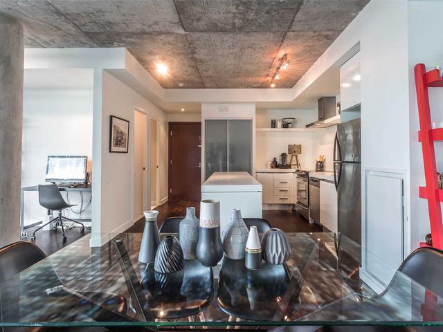 810 - 75 Portland St