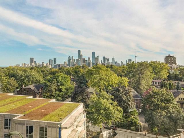 111 St. Clair Ave W, Unit 619