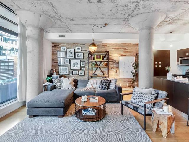 10 Morrison St, Unit 805