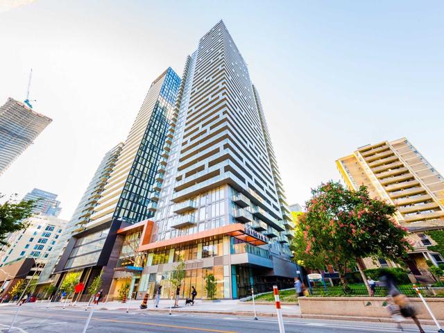 50 Wellesley St E, Unit 1202