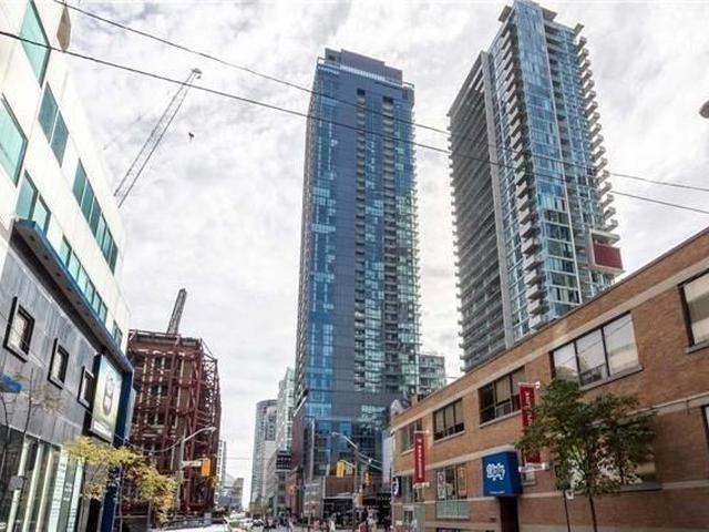 88 Blue Jays Way, Unit 1802