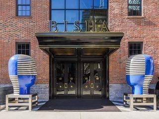 88 Blue Jays Way, Unit 1906
