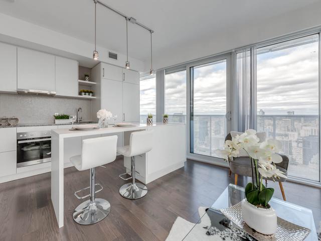 6704 - 100 Harbour St