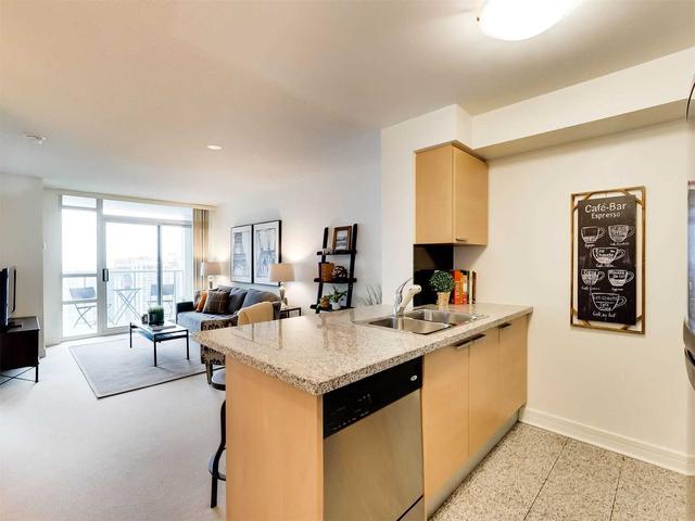 18 Harrison Garden Blvd, Unit 2405
