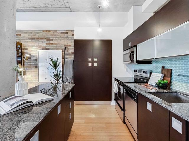 805 - 10 Morrison St