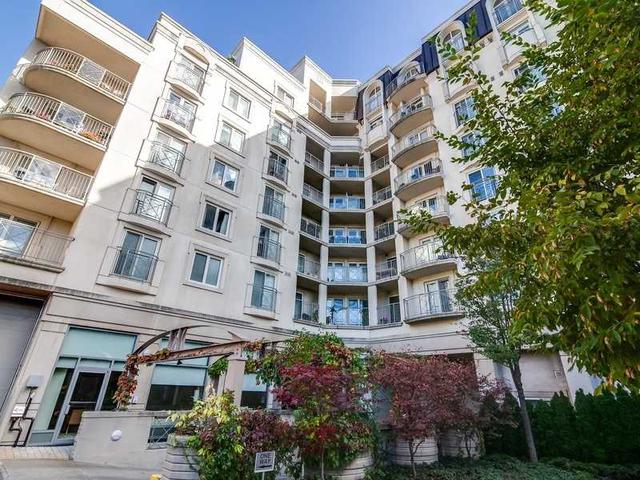 1 Balmoral Ave, Unit 804