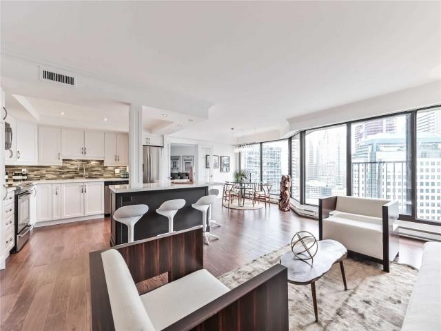 55 Harbour Sq, Unit 3213