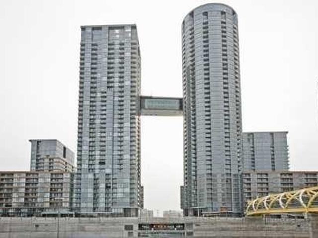 339 - 15 Iceboat Terr