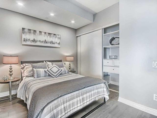 2307 - 88 Blue Jays Way