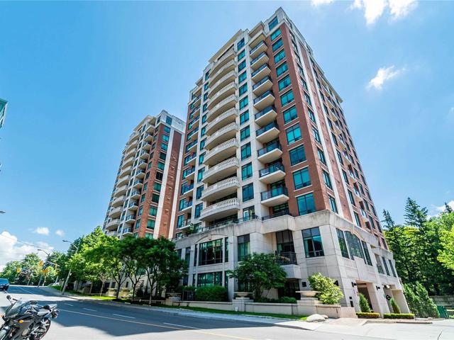 1213 - 319 Merton St