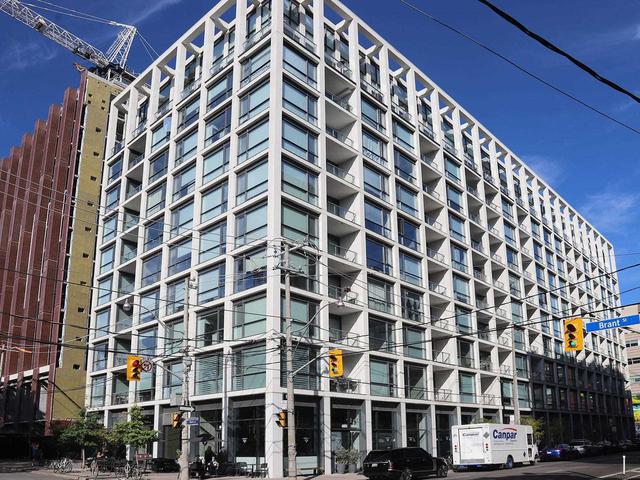 39 Brant St, Unit 412