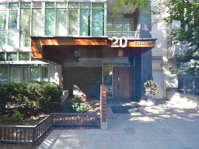 20 Stewart St, Unit 304