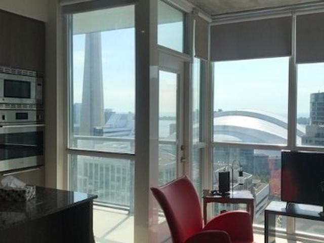 2607 - 88 Blue Jays Way