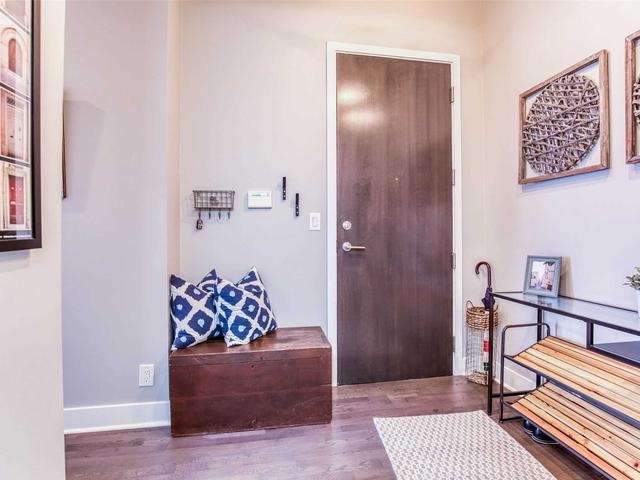 399 Adelaide St W, Unit 606
