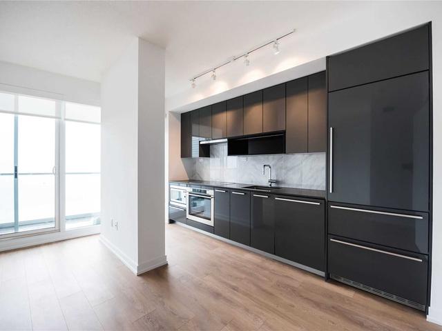 115 Mcmahon Dr, Unit 1501