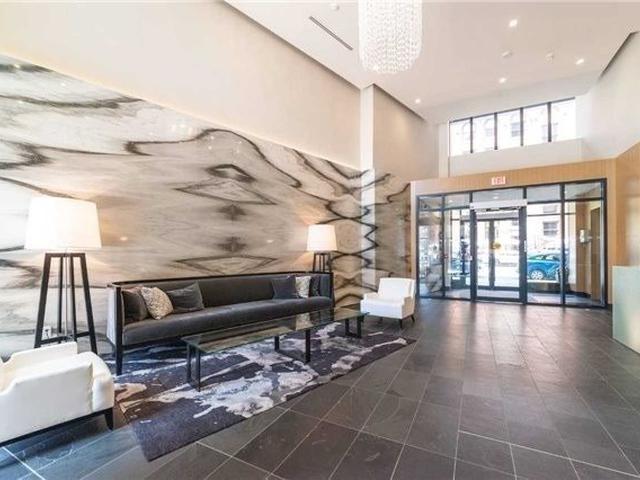 55 Front St E, Unit 307