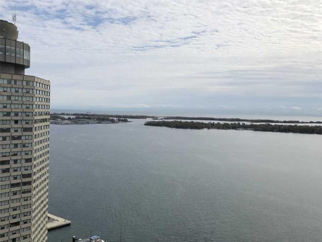 33 Harbour Sq, Unit 3238