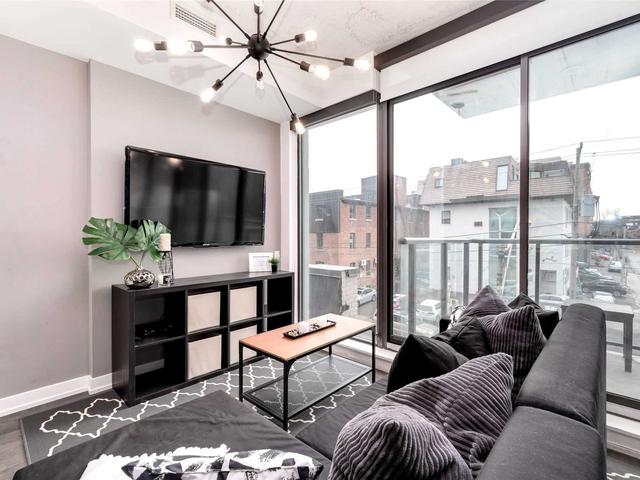 461 Adelaide St W, Unit 334