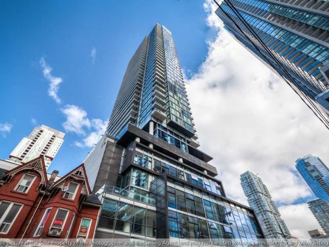 290 Adelaide St W, Unit 2005