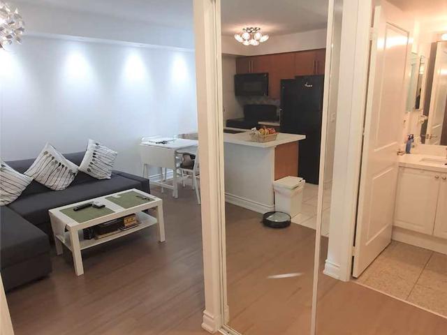 2012 - 4968 Yonge St