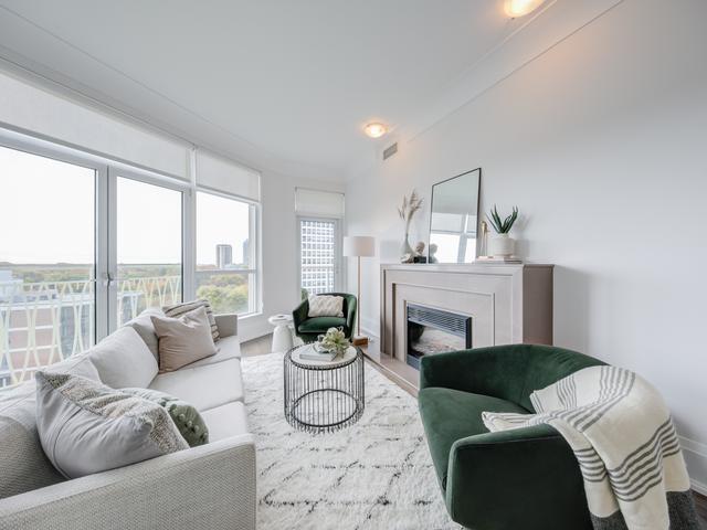 1003 - 336 Spadina Rd