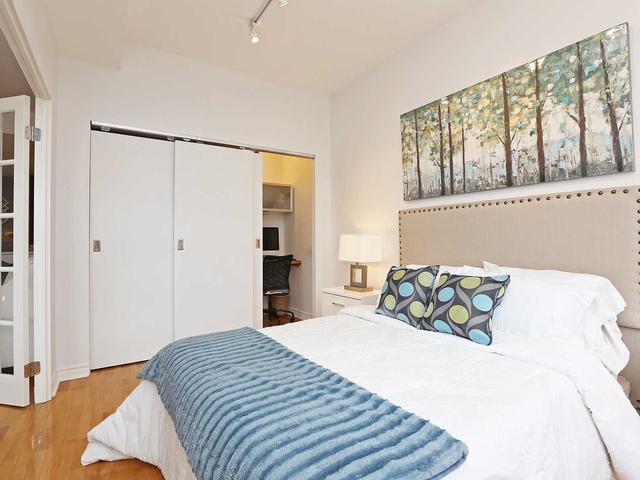 206 - 295 Davenport Rd