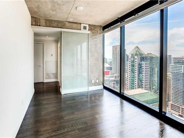 3406 - 224 King St W