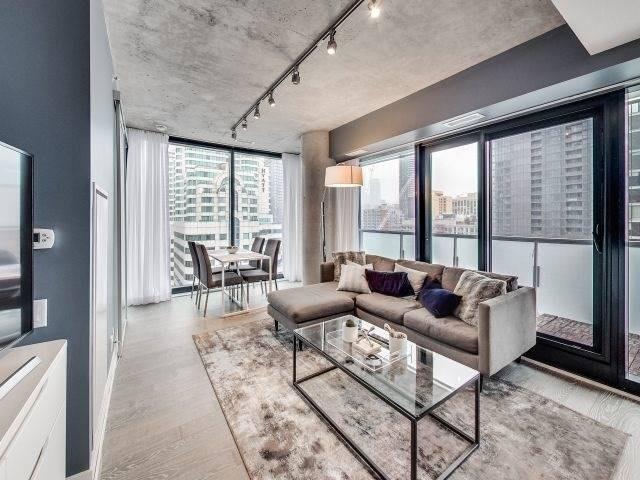 1107 - 11 Charlotte St