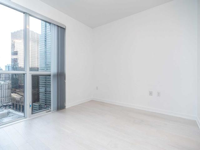 2802 - 1 The Esplanade Ave