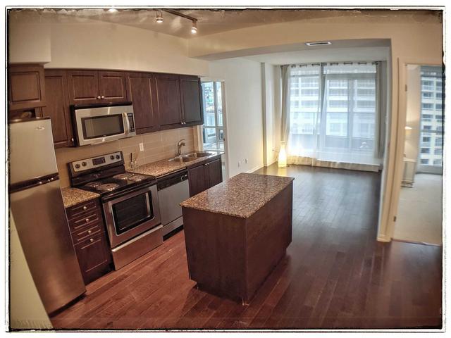 777 - 209 Fort York Blvd